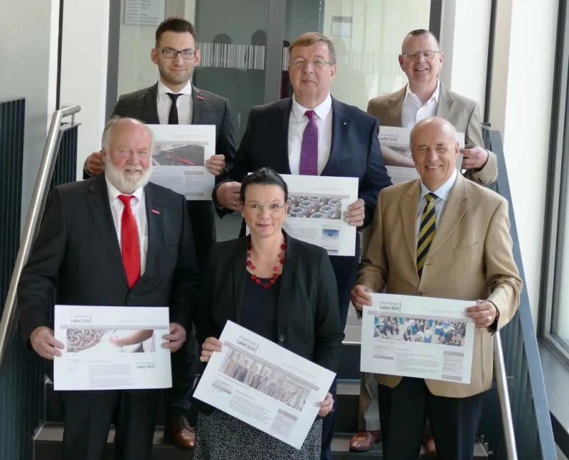 Oben von links: Sebastian Hofmanns (Kreishandwerkerschaft Lahn-Dill), Burghard Loewe (IHK-Lahn-Dill, Rainer Dietrich (Wirtschaftsförderung Stadt Wetzlar), unten von links: Ralf Jeschke (Kreishandwerksmeister Lahn-Dill), Meike Menn (Stabsstelle Wirtschaftsförderung Lahn-Dill-Kreis), Wolfram Dette (Dezernent für Wirtschaftsförderung Lahn-Dill-Kreis). Foto: LDK