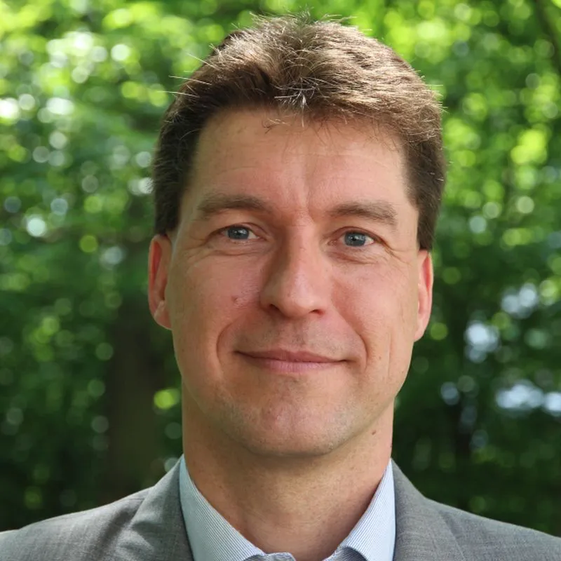 Professor Dr. Nils Madeja