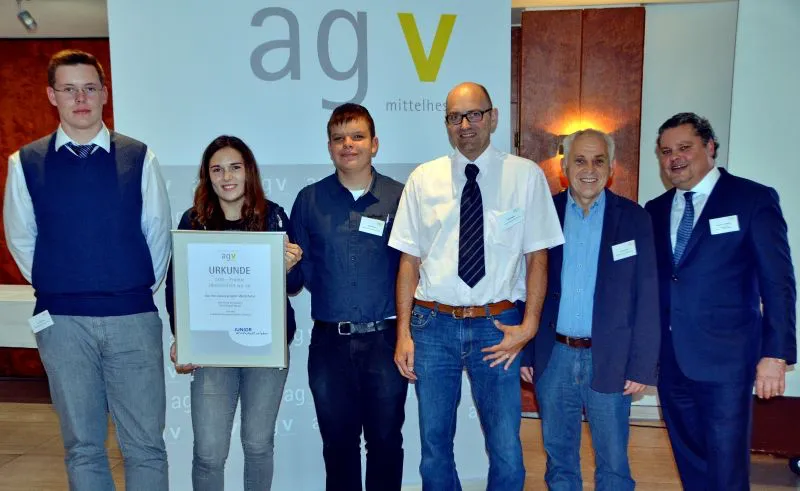 v.l. Patrick Herlth, Michelle Heckelmann, Leon Emmel, Holger Meyer, Gerhard Edel, Klaus-Achim Wendel (Foto: Ewert)