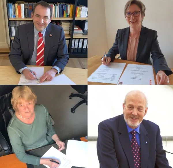 Prof. Dr. R. Alexander Lorz, Hessischer Kultusminister, Doris Batke, Sprecherin der freien Träger, Prof. Dr. Wolf Aßmus, Vorstandsvorsitzender der Hessischen Heimvolkshochschule Burg Fürsteneck, Heike Habermann, Verbandsvorsitzende des Hessischen Volkshochschulverbandes. (Im Uhrzeigersinn, Quelle: HKM)