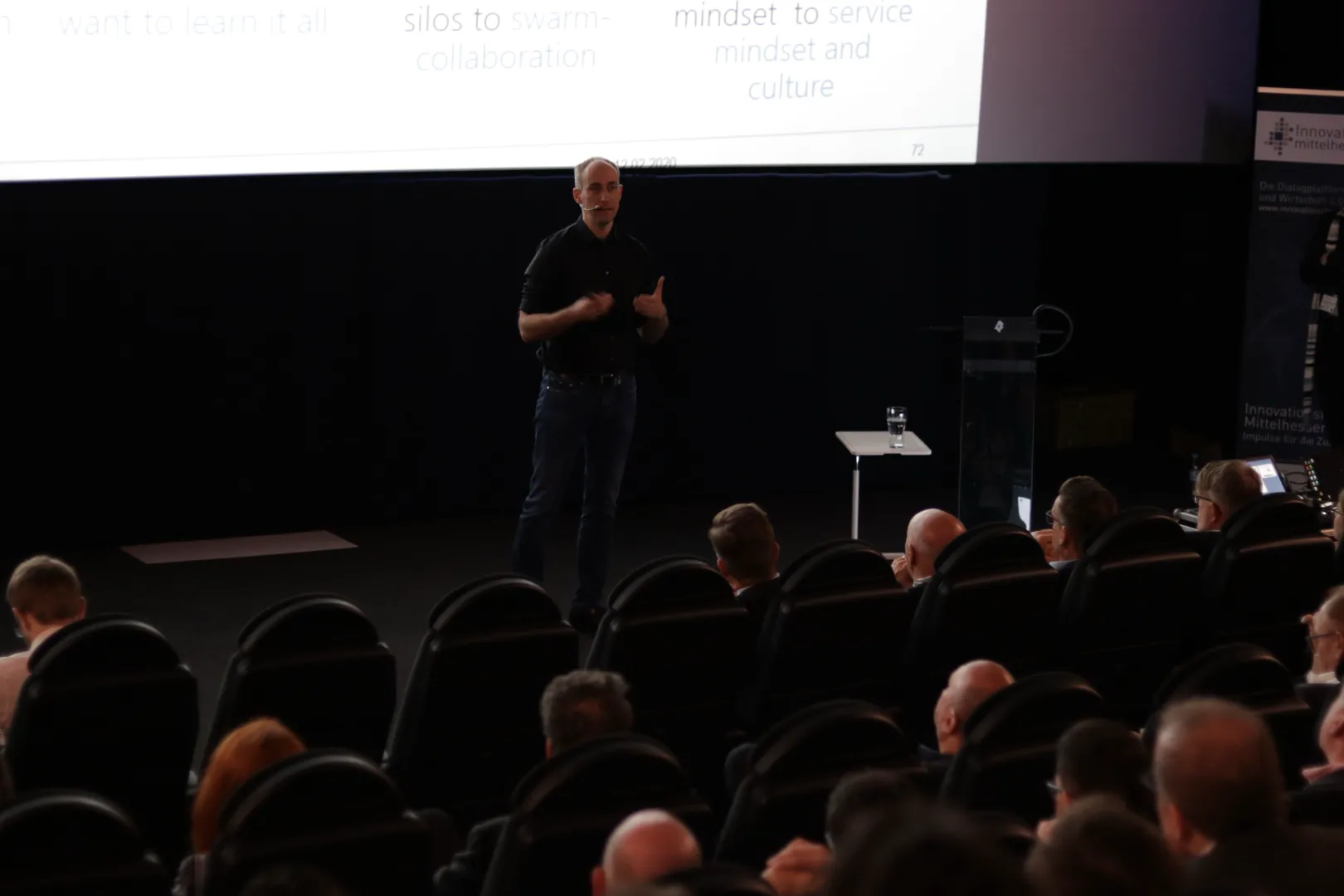 Matthias Gohl spricht über Innovationsprozesse in der Optikbranche