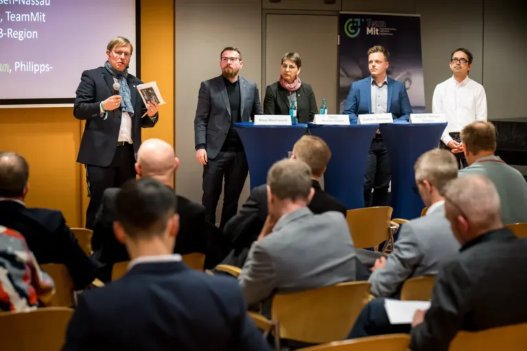 1. TeamMit Bürgerdialog „Transformation der Wirtschaft in Mittelhessen“