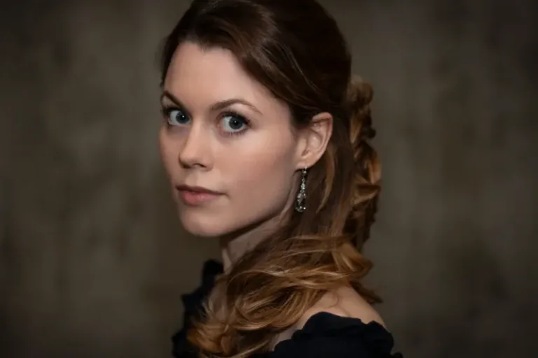 Samantha  Gaul