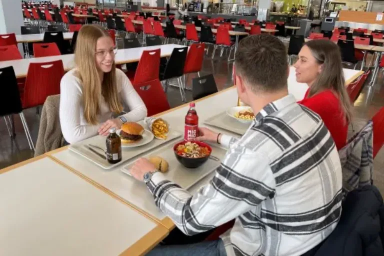 Studierendenwerk Gießen: Mehr Zeit und mehr Auswahl am Abend
