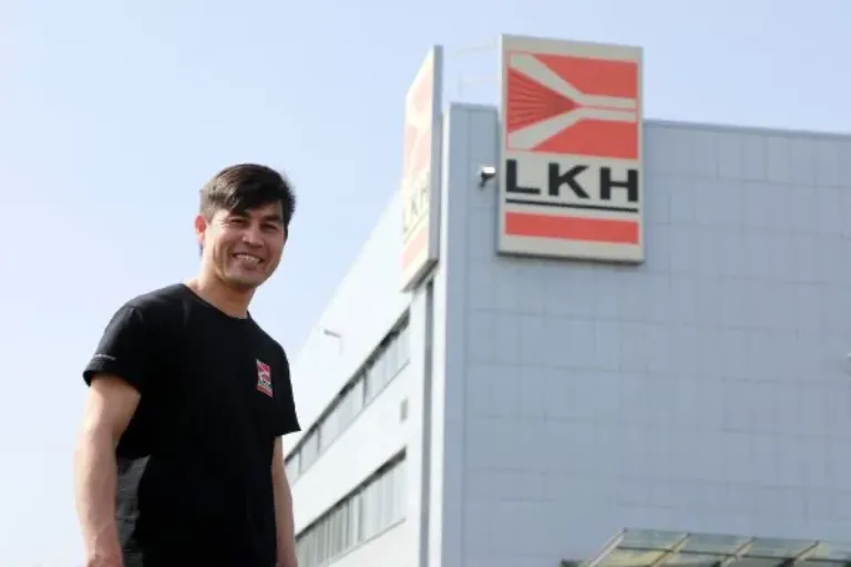 Kunststoffwerk LKH in Heiligenroth übernimmt Vorbildfunktion für Integration