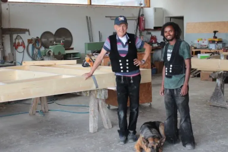 Hessische Kommunale Jobcenter unterstützen Betriebe und Jugendliche bei der Aufnahme einer Ausbildung: Stark. Sozial. Vor Ort.