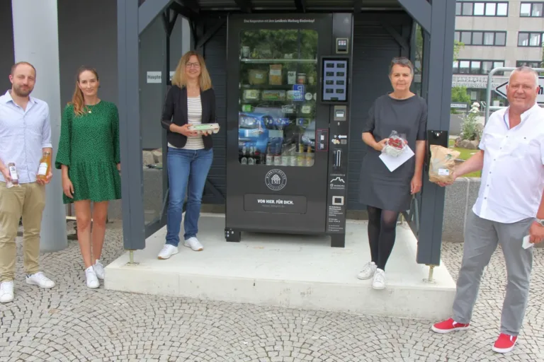 Regionale Lebensmittel lassen sich auch am Kreishaus der Kreisverwaltung Marburg-Biedenkopf kaufen