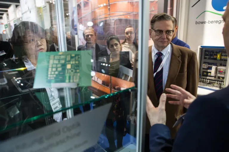 Die W3+ Fair/ Convention: steht vor der Tür: Im Gespräch mit Airbus, Dioptic, Schunk und anderen Technologie-Experten