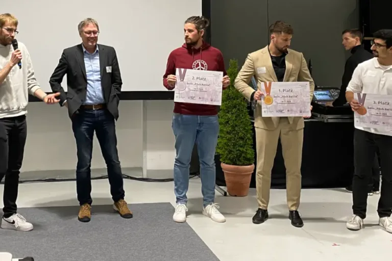 Pitchbattle bildet Ausklang der Gründungsmesse Mittelhessen