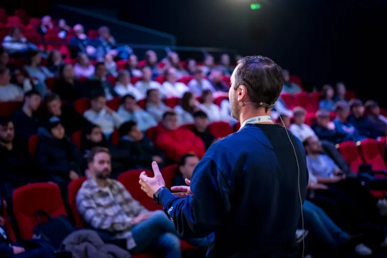 mittelhessen digital und Schulamt Marburg begrüßen 120 Schüler zum Startupevent