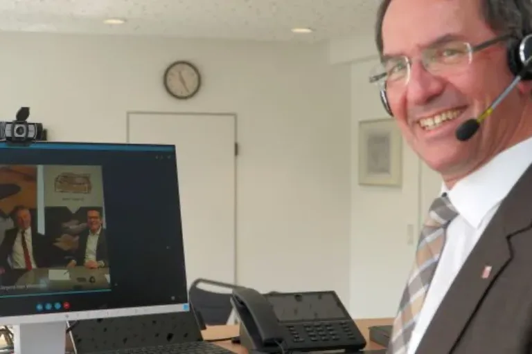 "Auf eine TelKo mit." dem Vorstand des Solmser Verpackungsspezialisten TransPak