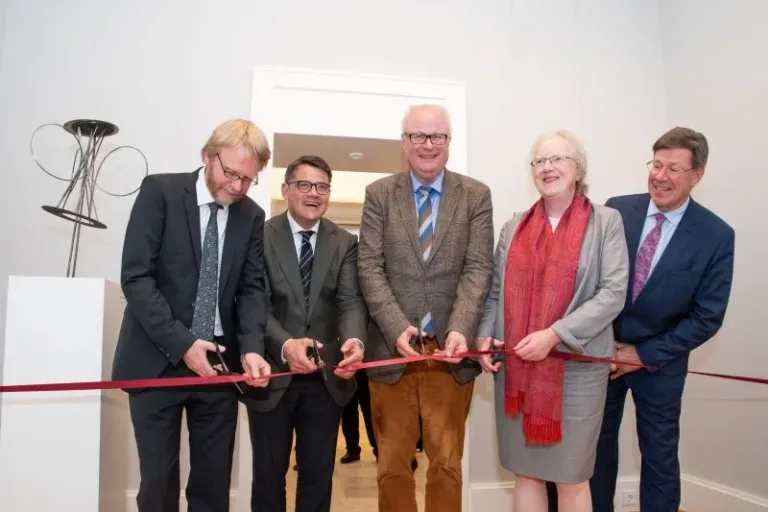 Wiedereröffnung in Marburg: Neue Bühne für die Kunst