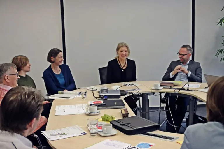 Volkshochschulen aus der Region tagen in der Kreisverwaltung