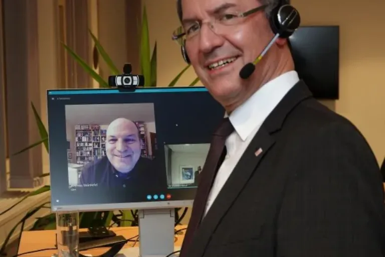 „Woraus würden Sie denn vorlesen?“