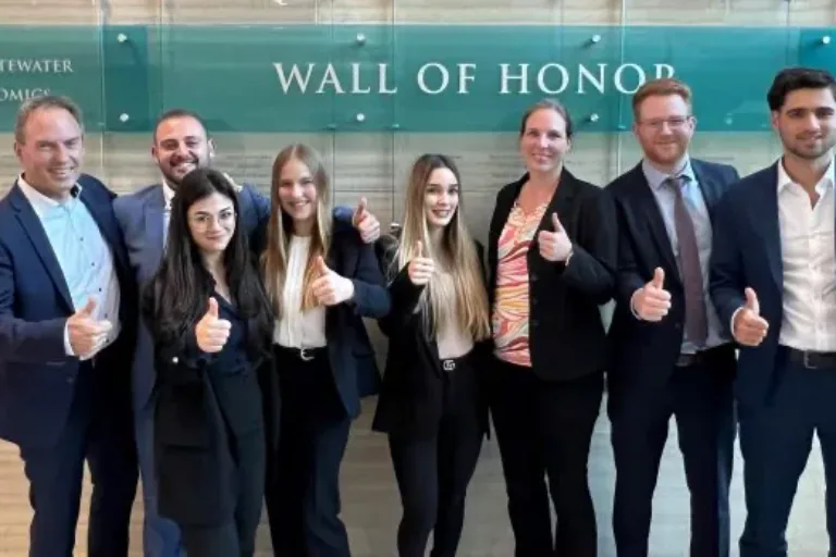 JLU-Student Anwar Semann gewinnt amerikanischen Vertriebswettbewerb