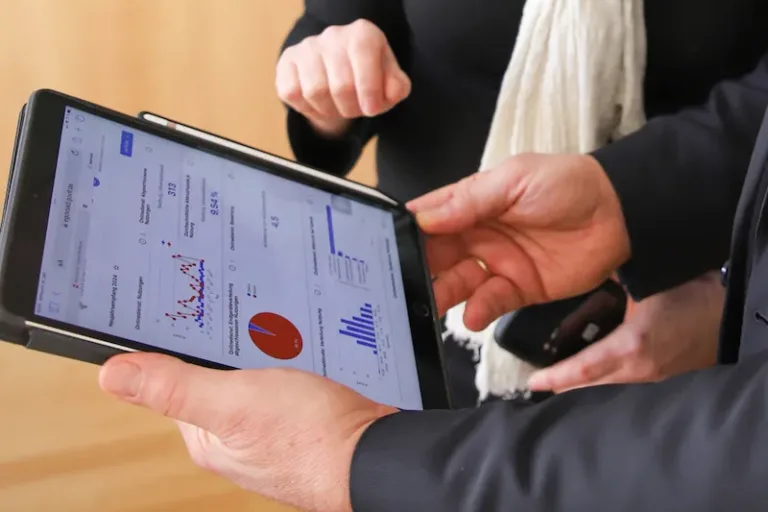 Digitale Behördengänge analysieren, vereinfachen und verbessern