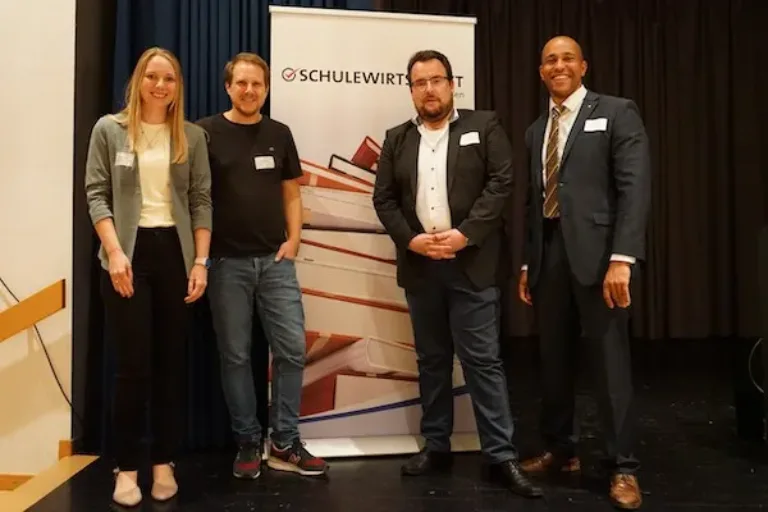 Ein Blick in die digitale Zukunft unserer Schulen  mit SCHULEWIRTSCHAFT Mittelhessen