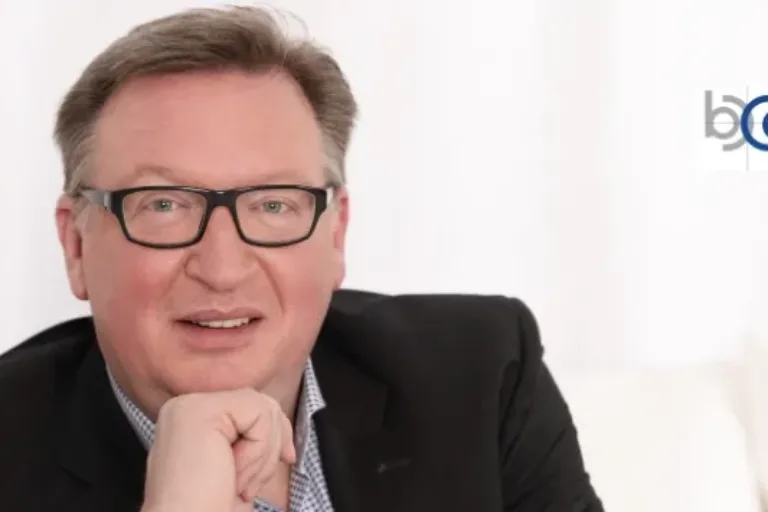 Personalberatung: Vier Fragen an Andreas Burk