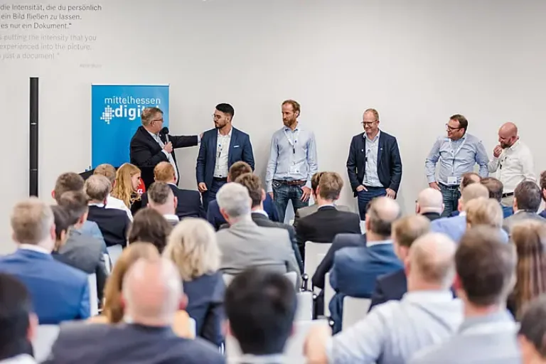 mittelhessen.digital: Auftakt zum Digitaldialog im Leitzpark