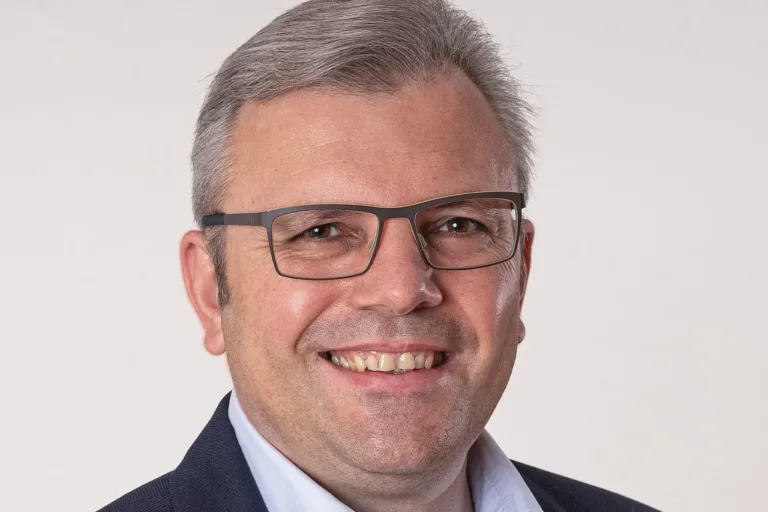 Drei Fragen vor der Hessischen Landtagswahl 2023 an … Dr. Marius Hahn